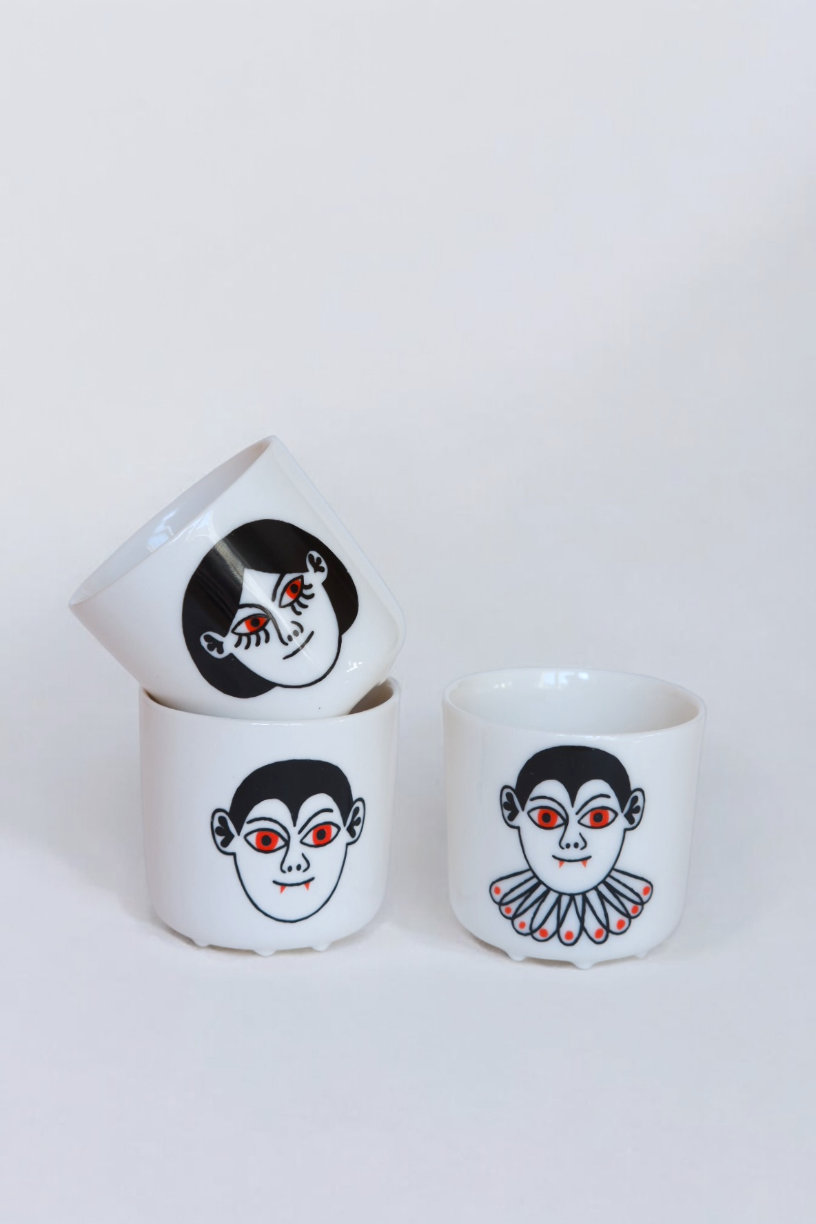 Set of three cups Black