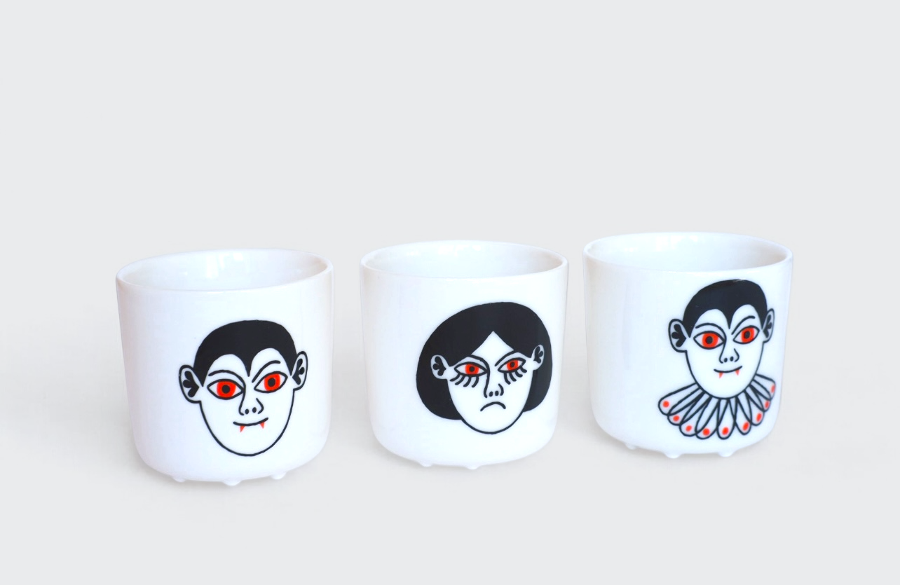 Set of three cups Black