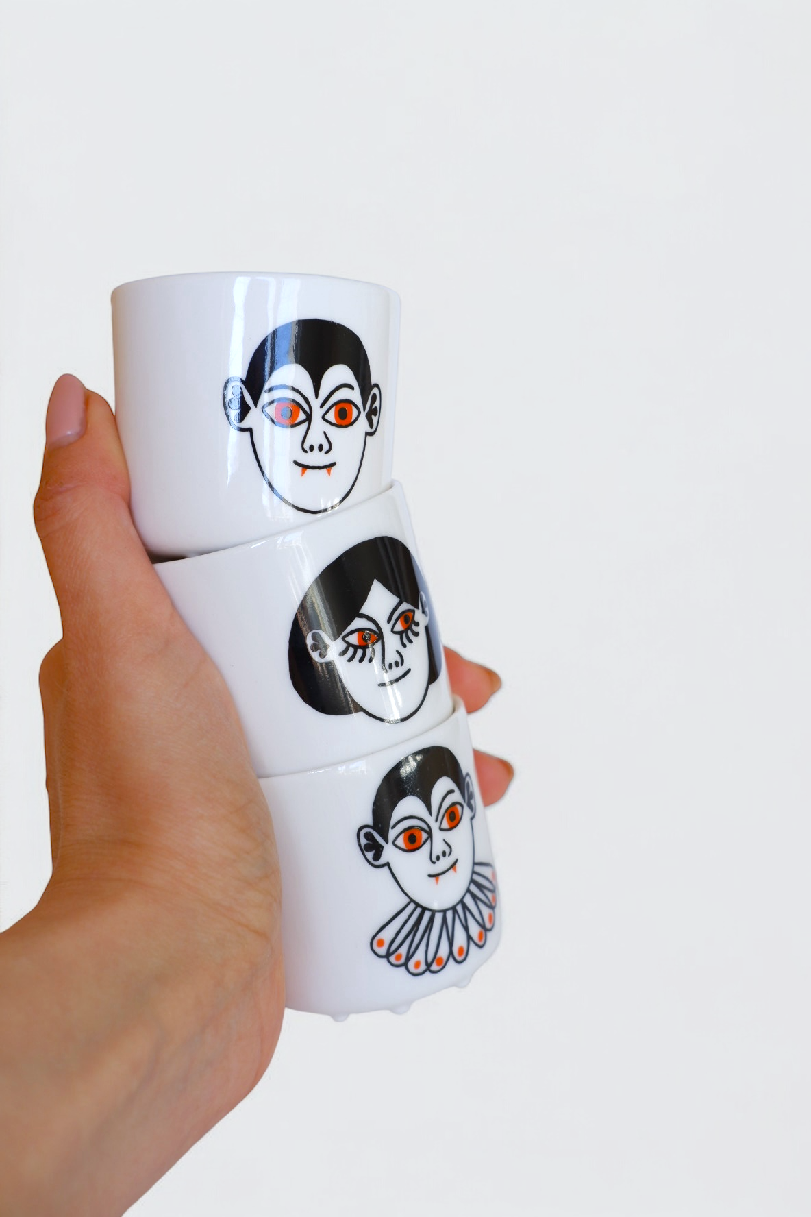 Set of three cups Black